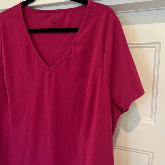 NWOT LIVI for Lane Bryant Magenta Pink Soft V-Neck Short Sleeve Tee Size 22/24 - Picture 3 of 7